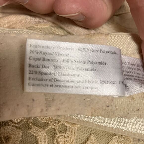 Wacoal Tapestry Tan Floral Lace and Satin Underwire Bra Size 36D - Picture 6 of 6